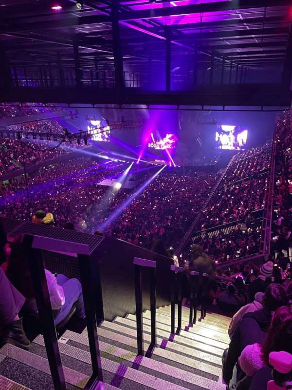 Ziggo Dome, section: 206, row: 13, seat: 201
