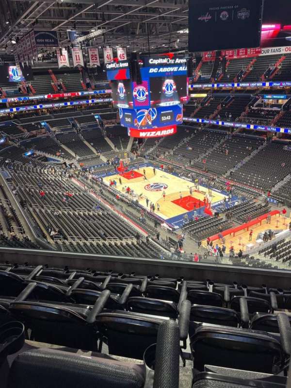 Capital One Arena, section: 405, row: g, seat: 15