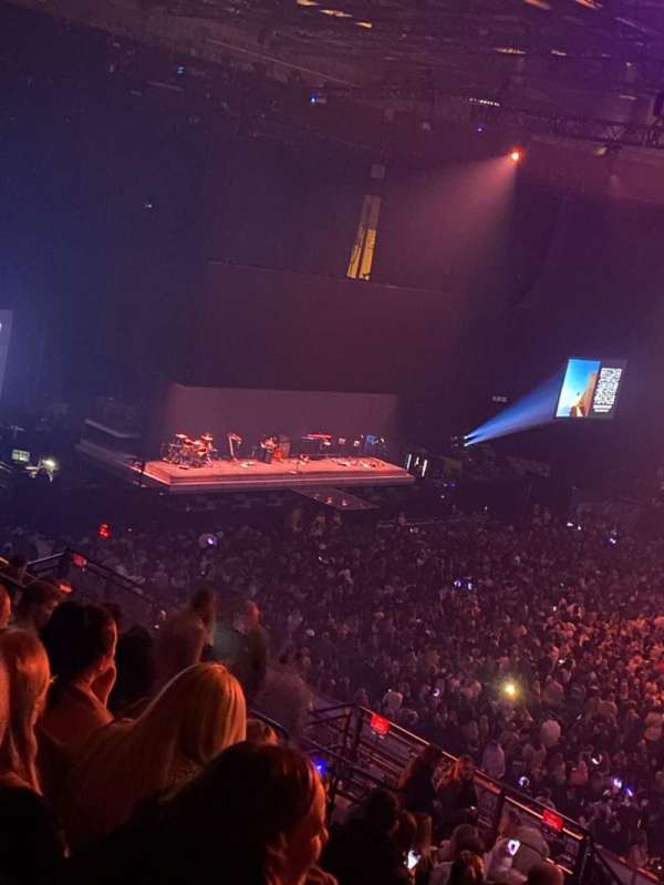 Utilita Arena Sheffield, section: 204, row: R, seat: 13