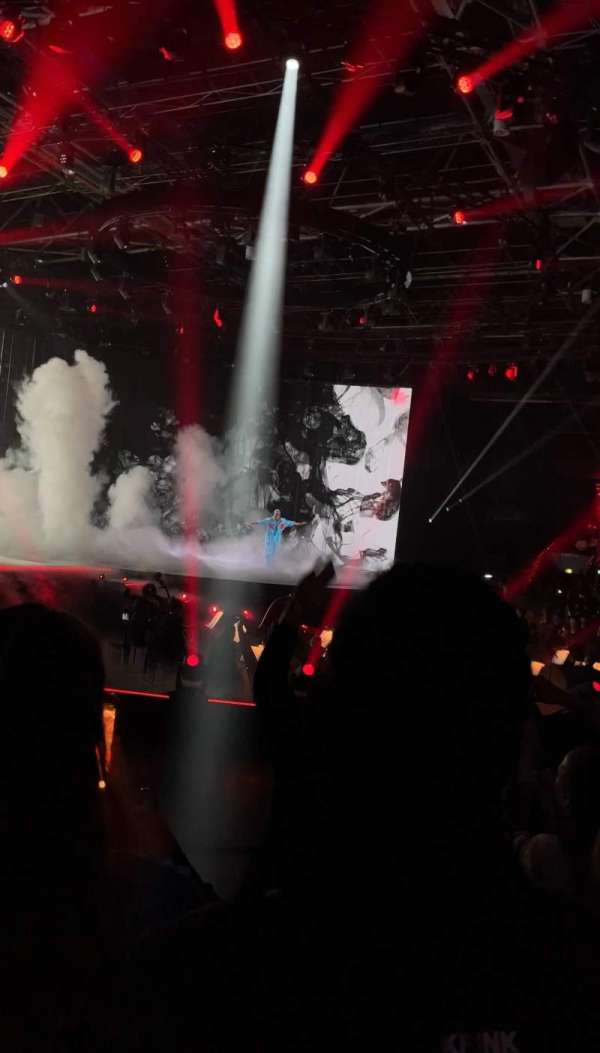 Zénith Paris, section: H, row: 8, seat: 52