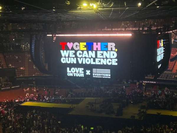Kia Forum, section: 229, row: 15, seat: 9