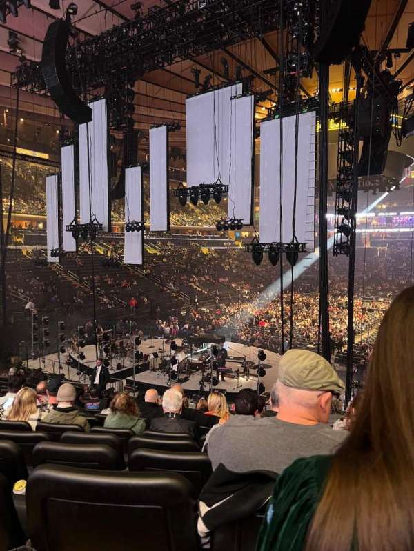 Madison Square Garden, section: 113, row: 20, seat: 14