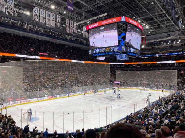 Scotiabank Arena, section: 122, row: 21, seat: 14