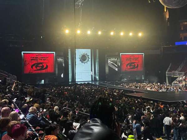 Desert Diamond Arena, section: 121, row: J, seat: 14