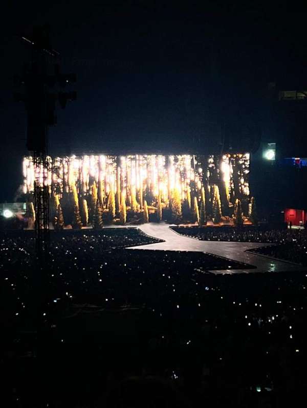 State Farm Arena, section: 122, row: 29, seat: 20