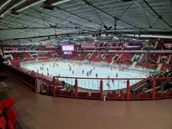 Helsingin Jäähalli, section: F9, row: 2, seat: 26