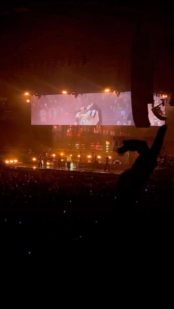 Kia Forum, section: 107, row: 7, seat: 7