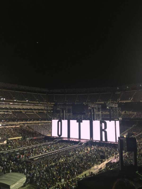 MetLife Stadium, section: 219, row: 4, seat: 11