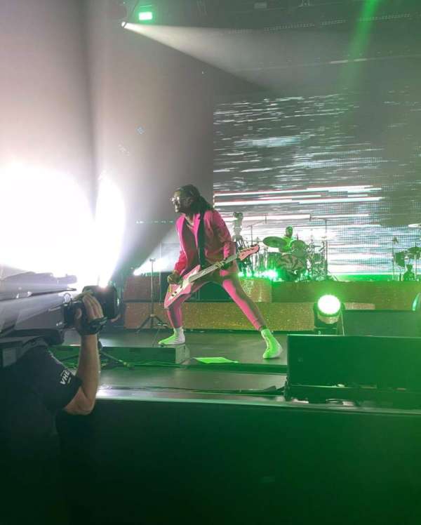 YouTube Theater, section: Pit