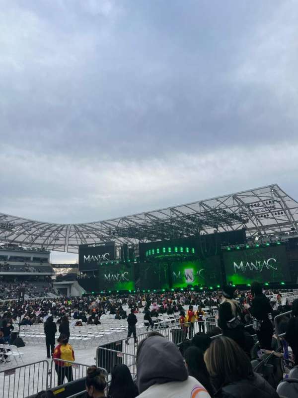 BMO Stadium, section: 115, row: F, seat: 13