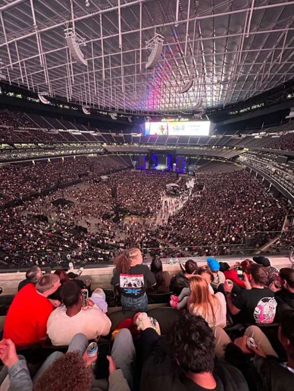 Allegiant Stadium, section: 347, row: 4, seat: 7