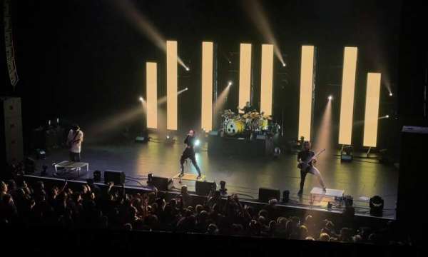 The Wiltern, section: Loge RC, row: BB, seat: 128