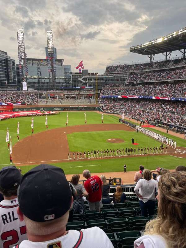 Truist Park, section: 233, row: 9, seat: 8