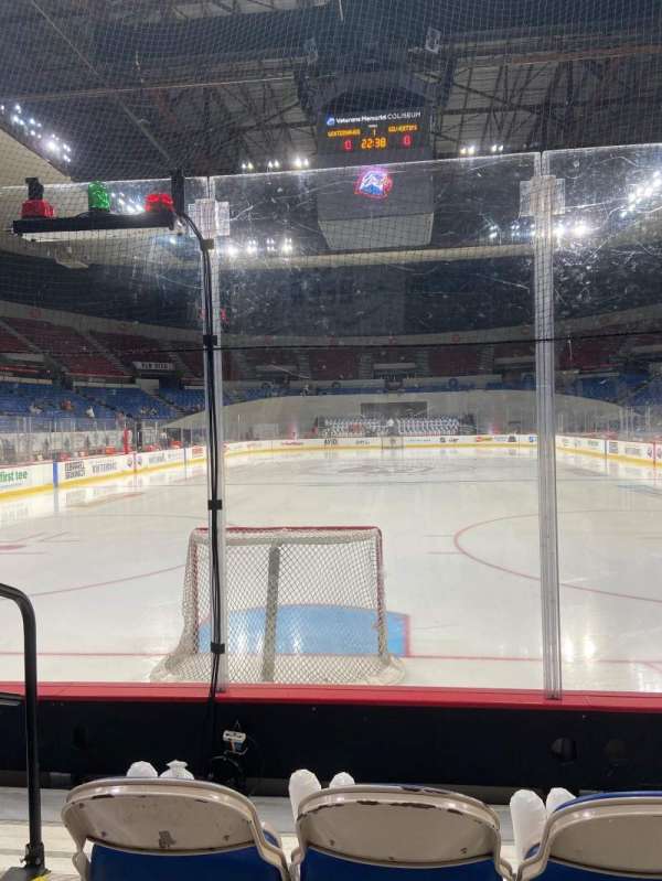 Veterans Memorial Coliseum, Portland, section: 9, row: H, seat: 14