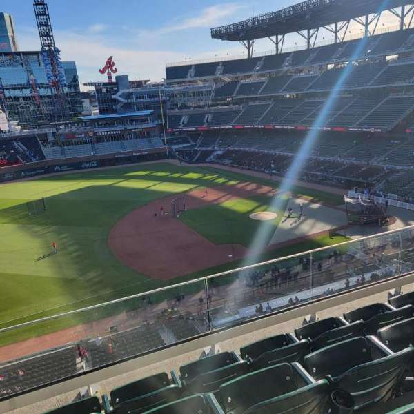 Truist park, section: 335, row: 4, seat: 20