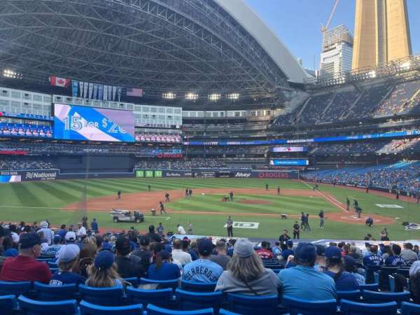 Rogers Centre, section: 125L, row: 29, seat: 104