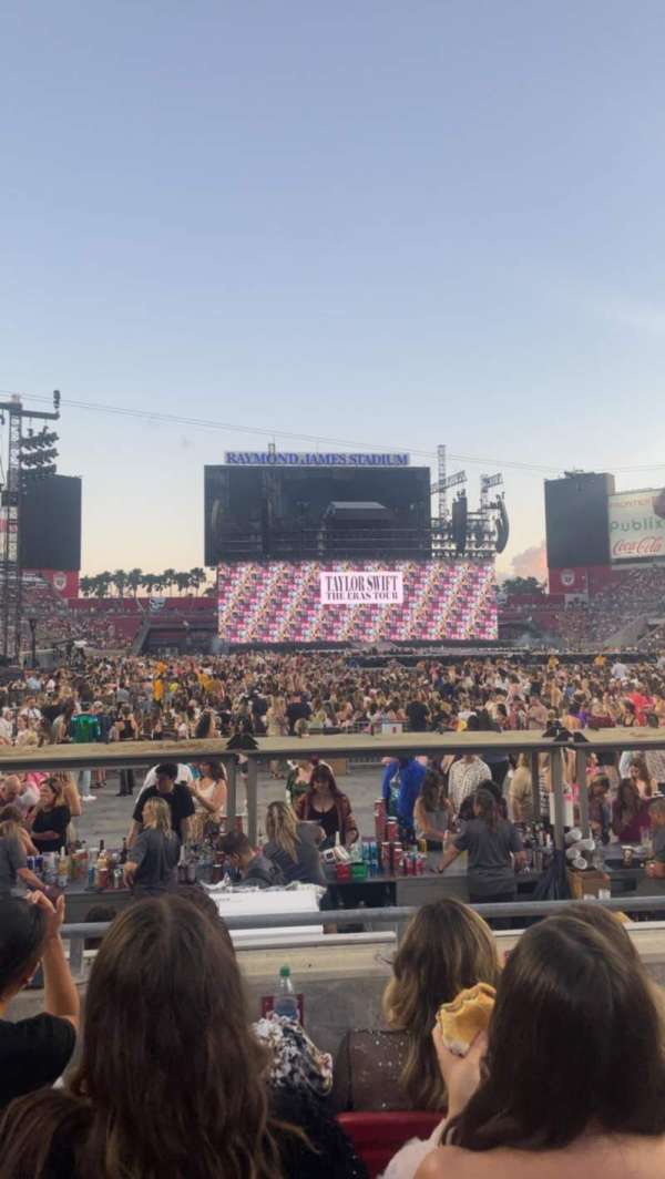 Raymond James Stadium, section: 147, row: D, seat: 4