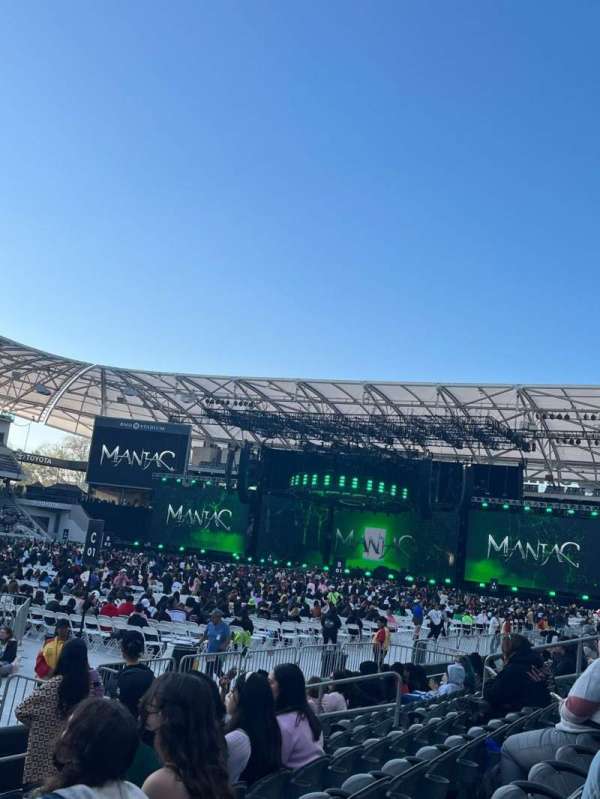BMO Stadium, section: 117, row: G, seat: 18