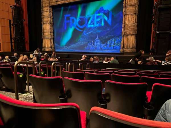 Uihlein Hall, section: Orchestra RC, row: G, seat: 47