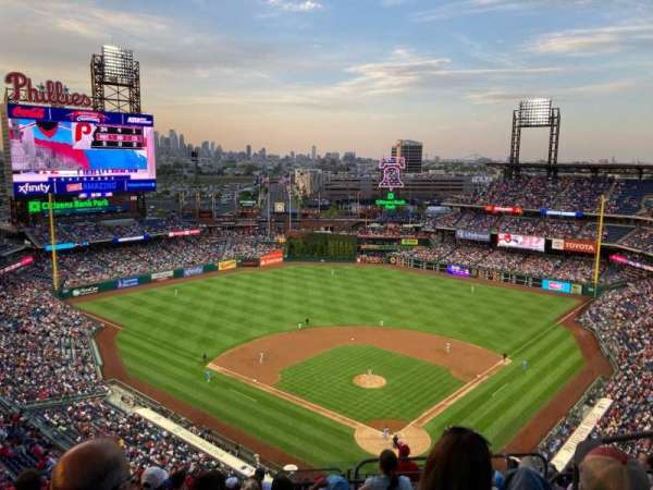 Citizens Bank Park, section: 422, row: 16, seat: 2