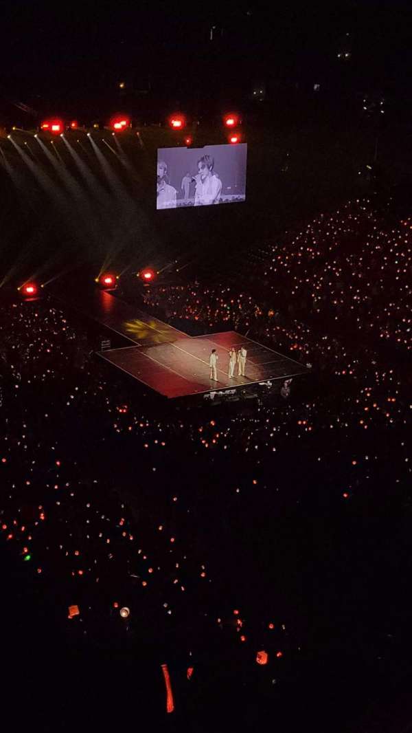 Honda Center, section: 405, row: N, seat: 8