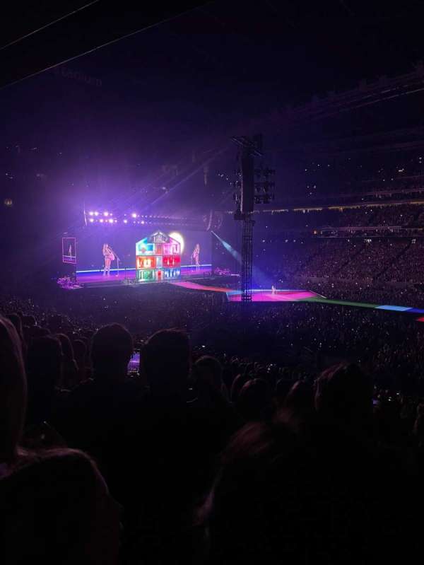 NRG Stadium, section: 104, row: HH, seat: 5