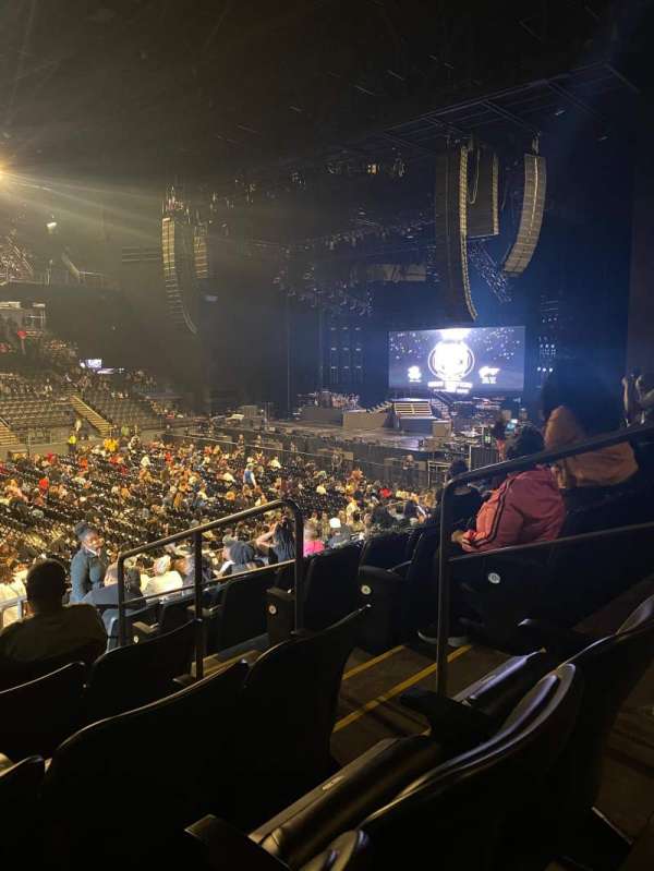 CFG Bank Arena, section: 104, row: Q, seat: 4