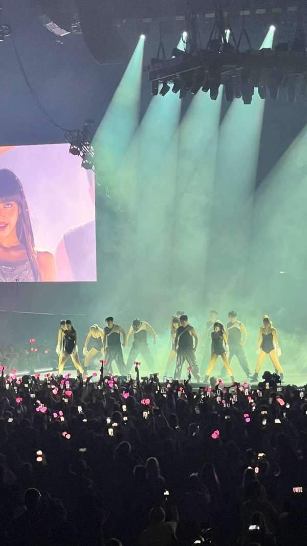 Uber Arena, section: 203, row: 10, seat: 10