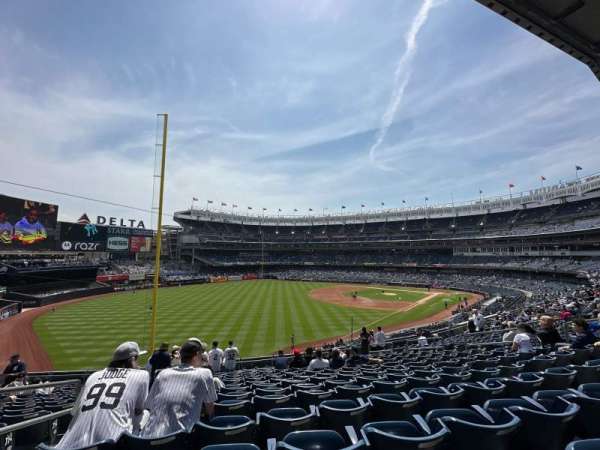 Yankee Stadium, section: 231, row: 15, seat: 17