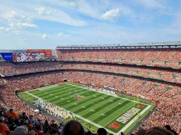 Huntington Bank Field, section: 515, row: 30, seat: 14-15