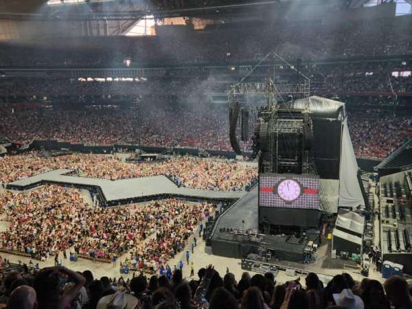 Mercedes-Benz Stadium, section: 206, row: 11, seat: 3