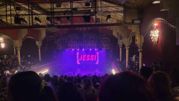 Casino de Paris, section: Balcon, row: O, seat: 14