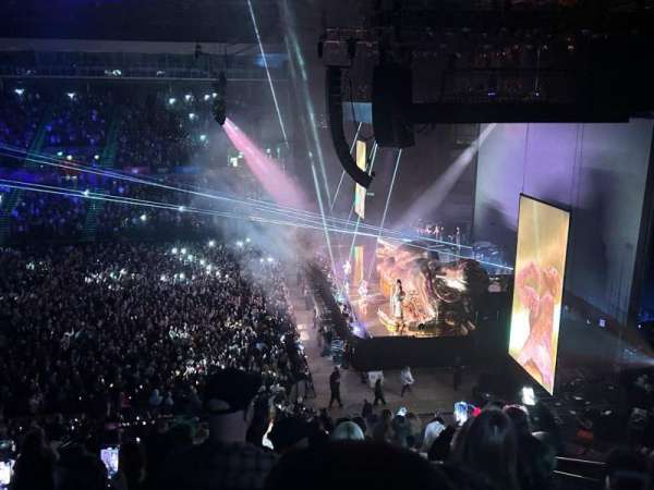 Utilita Arena Sheffield, section: 220, row: R, seat: 3