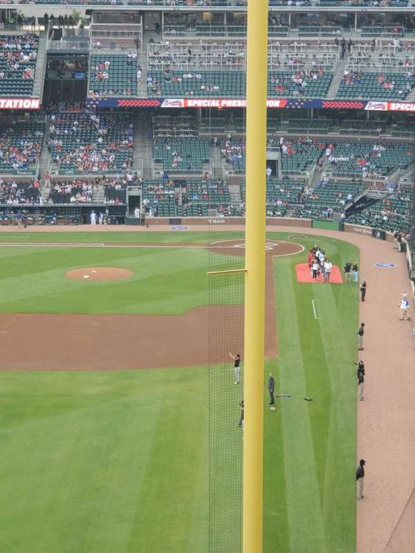 Truist Park, section: 345, row: 3, seat: 15