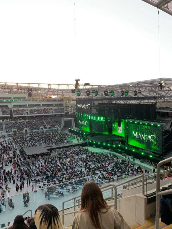 BMO Stadium, section: 212, row: S, seat: 2