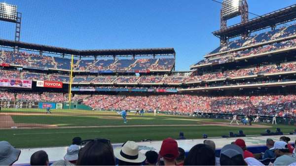 Citizens Bank Park, section: 131, row: 6, seat: 15