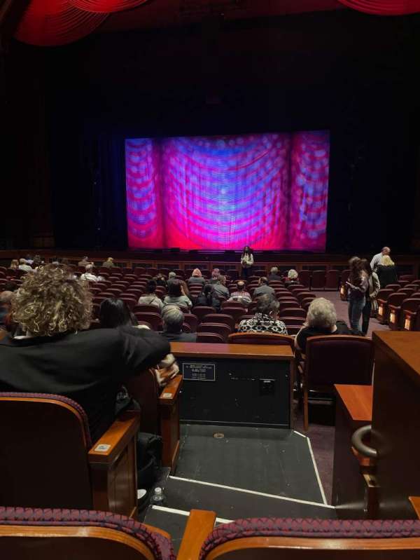 Dolby Theatre, section: Parterre C, row: A, seat: 1