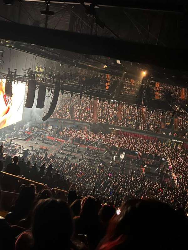 Kia Forum, section: 226, row: 18, seat: 4