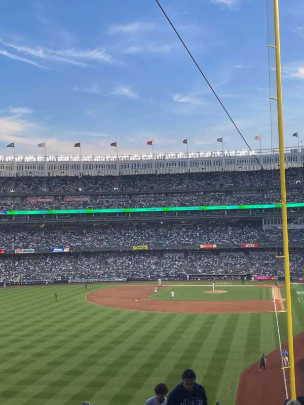 Yankee Stadium, section: 233b, row: 14, seat: 4