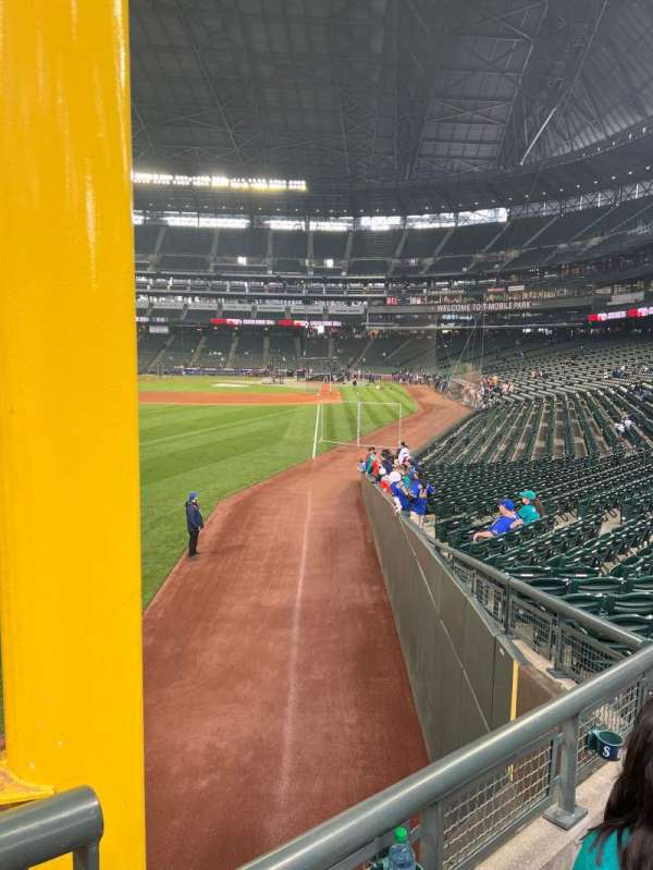 T-Mobile Park, section: 150, row: 26, seat: 14