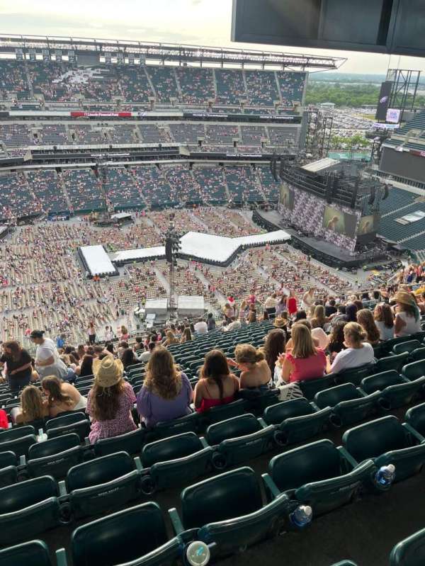 Lincoln Financial Field, section: 223, row: 28, seat: 17