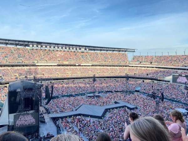 Lincoln Financial Field, section: 241, row: 8