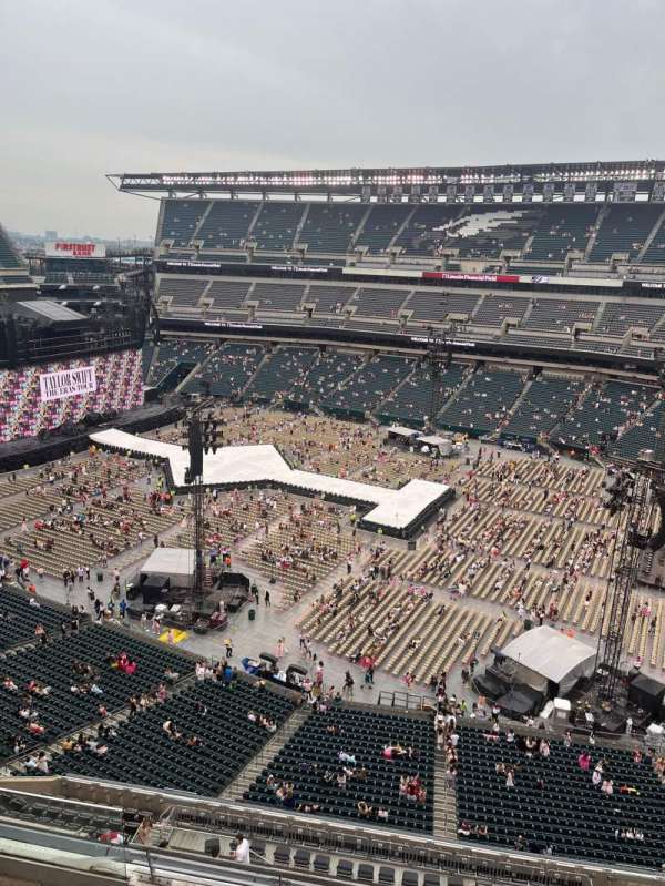 Lincoln Financial Field, section: 205, row: 20, seat: 22