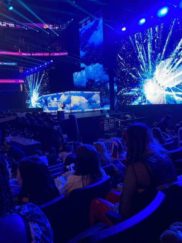 Capital One Arena, section: 112, row: H, seat: 11