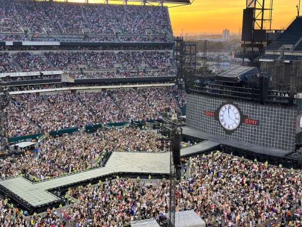 Lincoln Financial Field, section: 221, row: 5, seat: 11