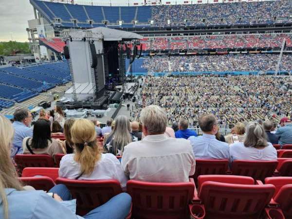 Nissan Stadium, section: 237, row: L, seat: 10