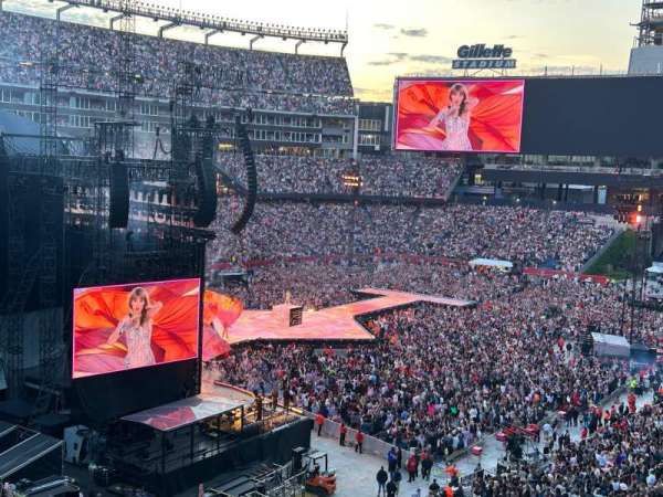 Gillette Stadium, section: 217, row: 19, seat: 5