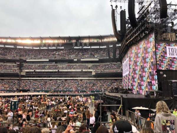 Lincoln Financial Field, section: 123, row: 8, seat: 4