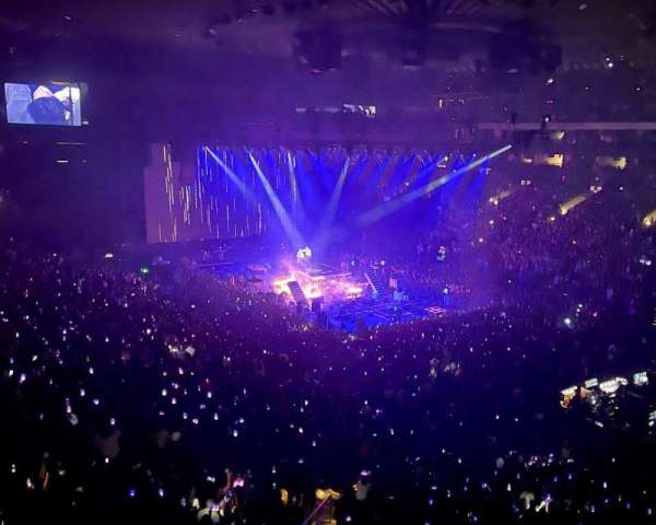 Oakland Arena, section: M32