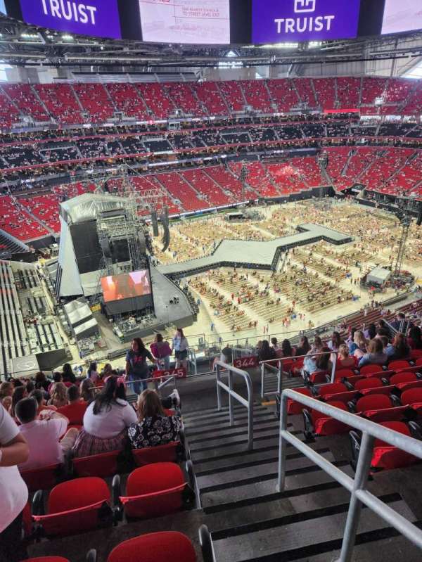 Mercedes-Benz Stadium, section: 345, row: 13, seat: 1